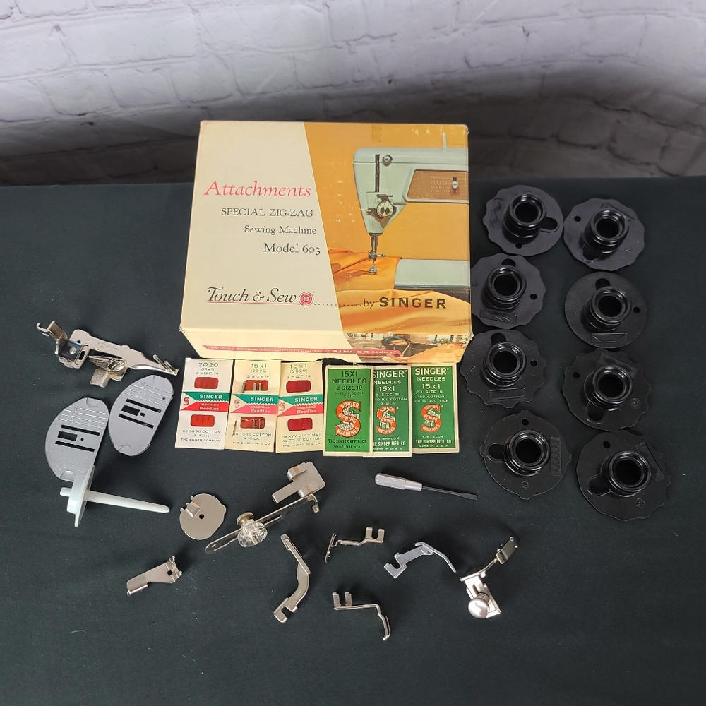 Singer Special Zig-Zag Sewing Model 603